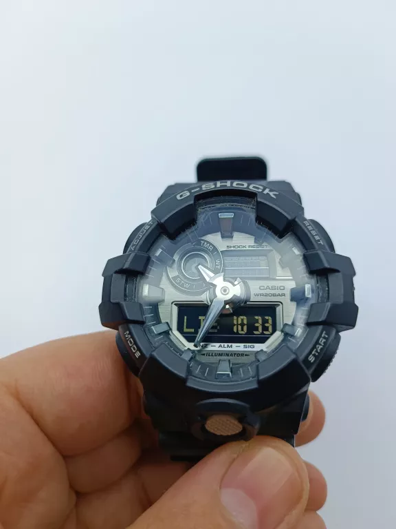 zegarek-casio-g-shock-ga-710-silver-mechanizm-kwarcowy