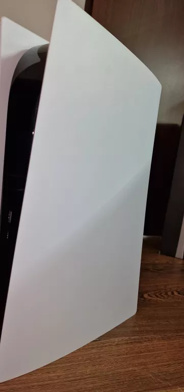 SONY PLAYSTATION 5 DIGITAL (825GB) CFI-1216B + PAD PS5 +STACJA ŁADUJĄCA