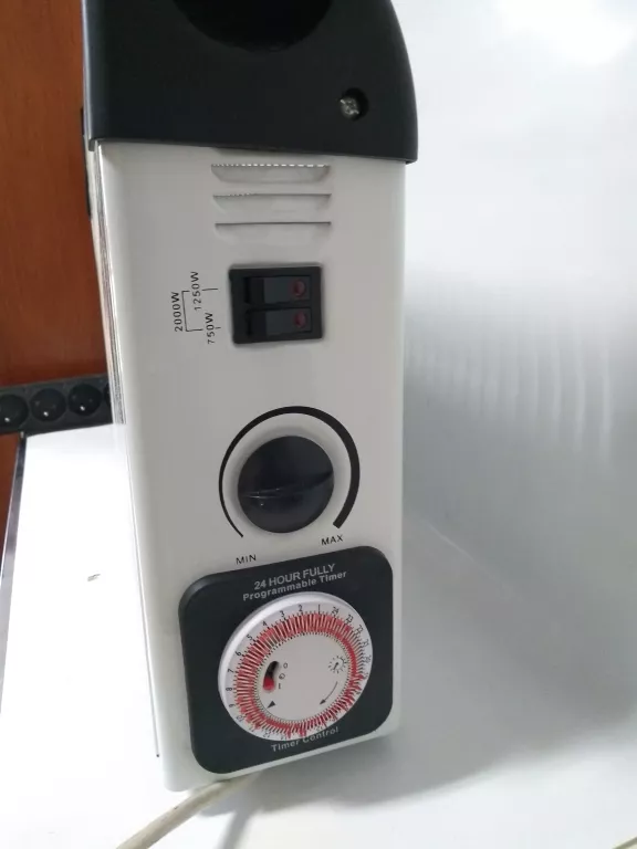 SKAN GRZEJNIK KONWEKTOROWY TIMER 2000W