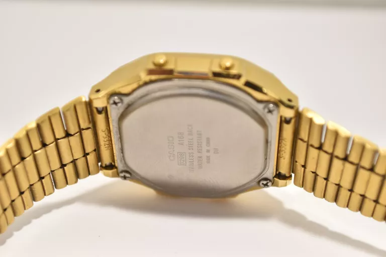 ZEGAREK CASIO STANDARD DIGITAL A168WG-9EF