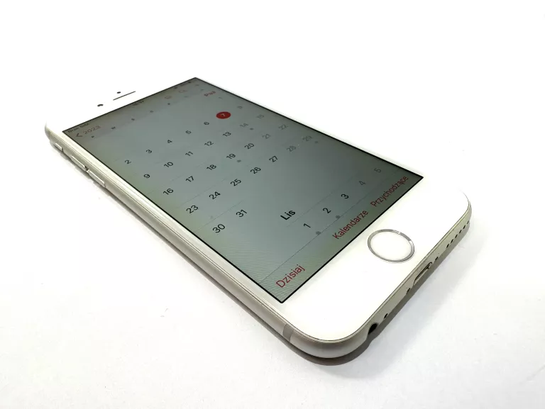 SMARTFON APPLE IPHONE 6S 2 GB / 16 GB SREBRNY