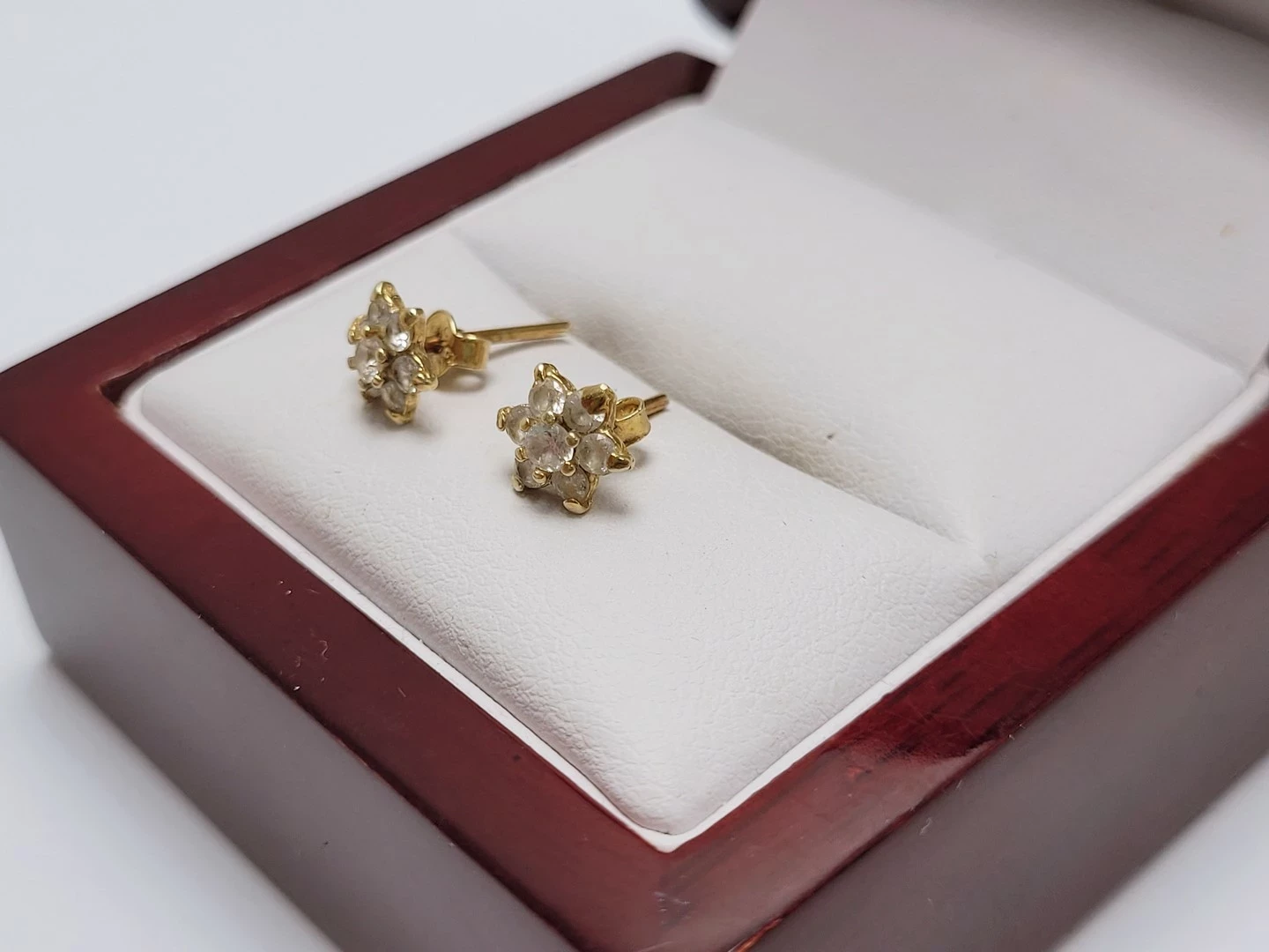 zlote-kolczyki-kwiatki-123g-pr585-material-15835-2