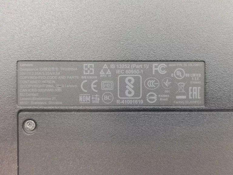 LENOVO THINKPAD E570 15,6'' I5-7200U 8GB 250GB SSD + 1TB HDD NVIDIA 940MX