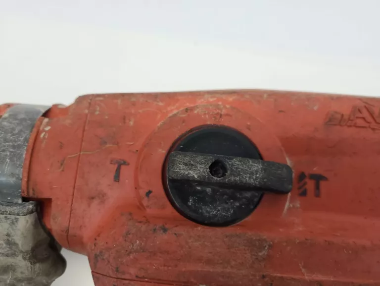 MŁOT WYBURZENIOWY HILTI TE 70