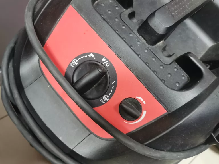 odkurzacz-przemyslowy-bezworkowy-flex-s44-pojemnosc-zbiornika-42