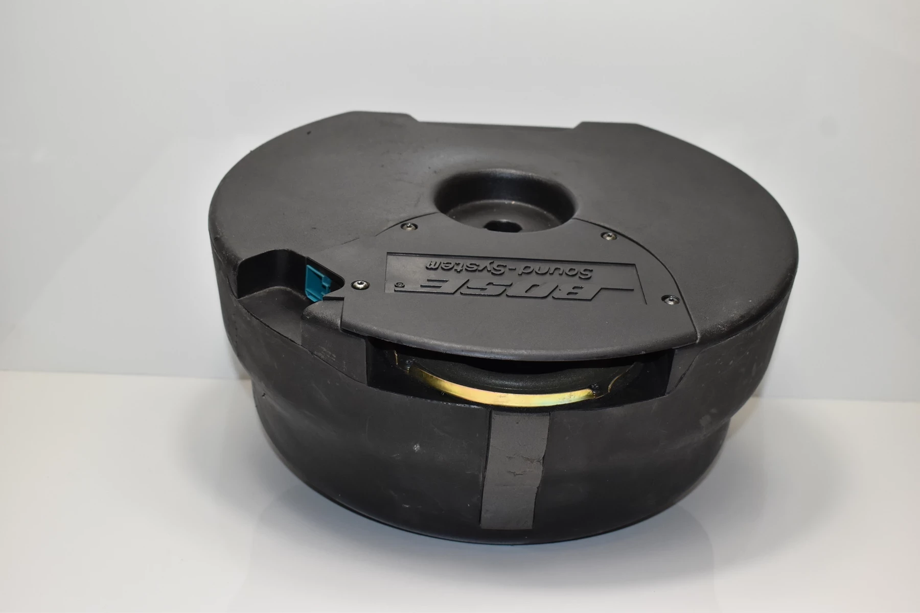 subwoofer-samochodowy-bose-25-096-1-1405101-stan-uzywany