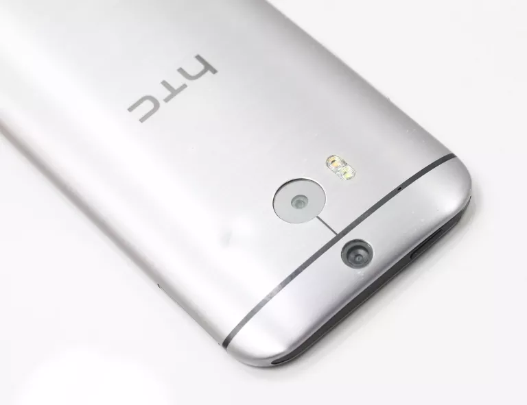 TELEFON HTC ONE M8
