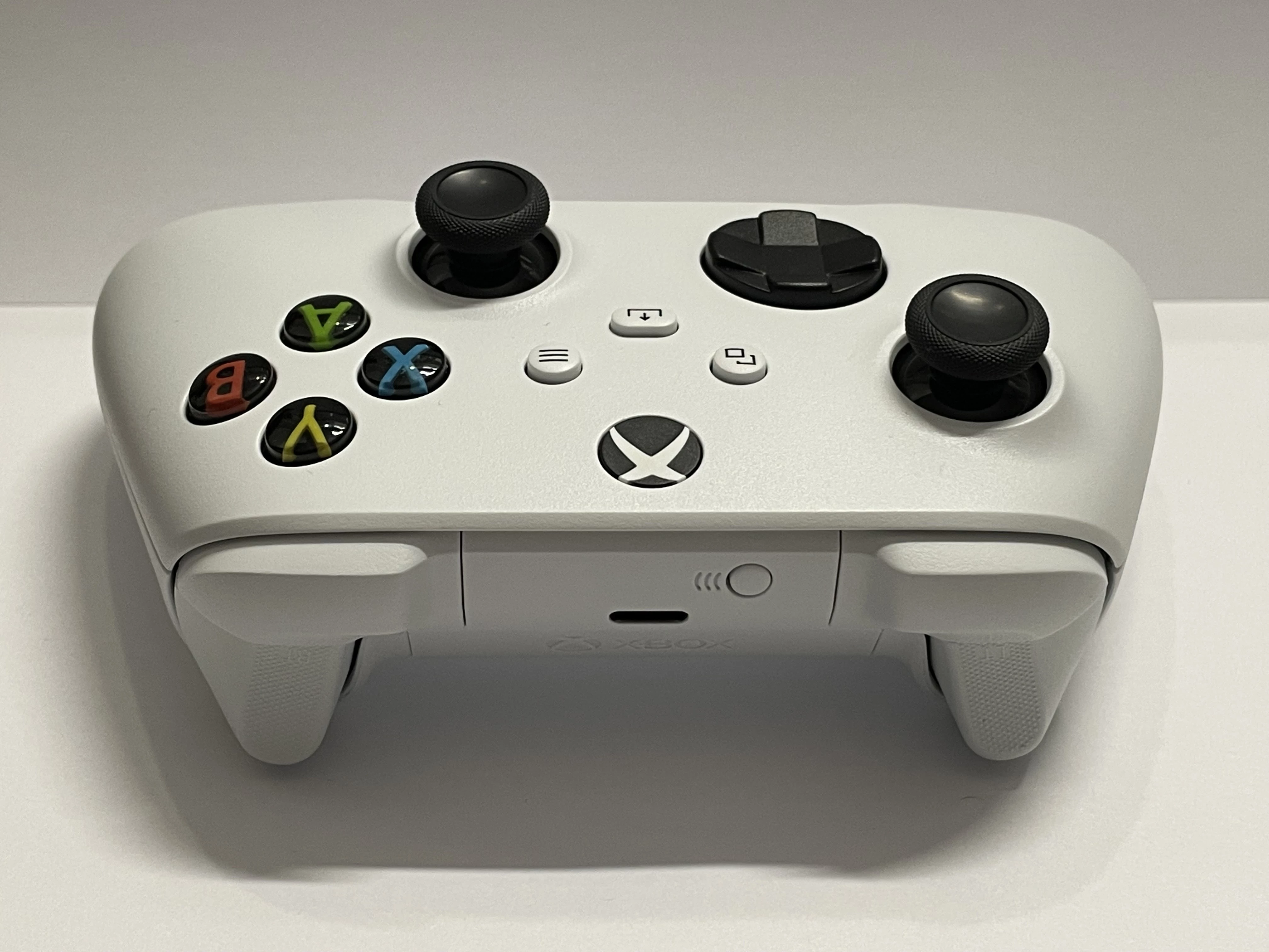pad-do-xbox-one-bialy-komplet-kod-producenta-qas-00009