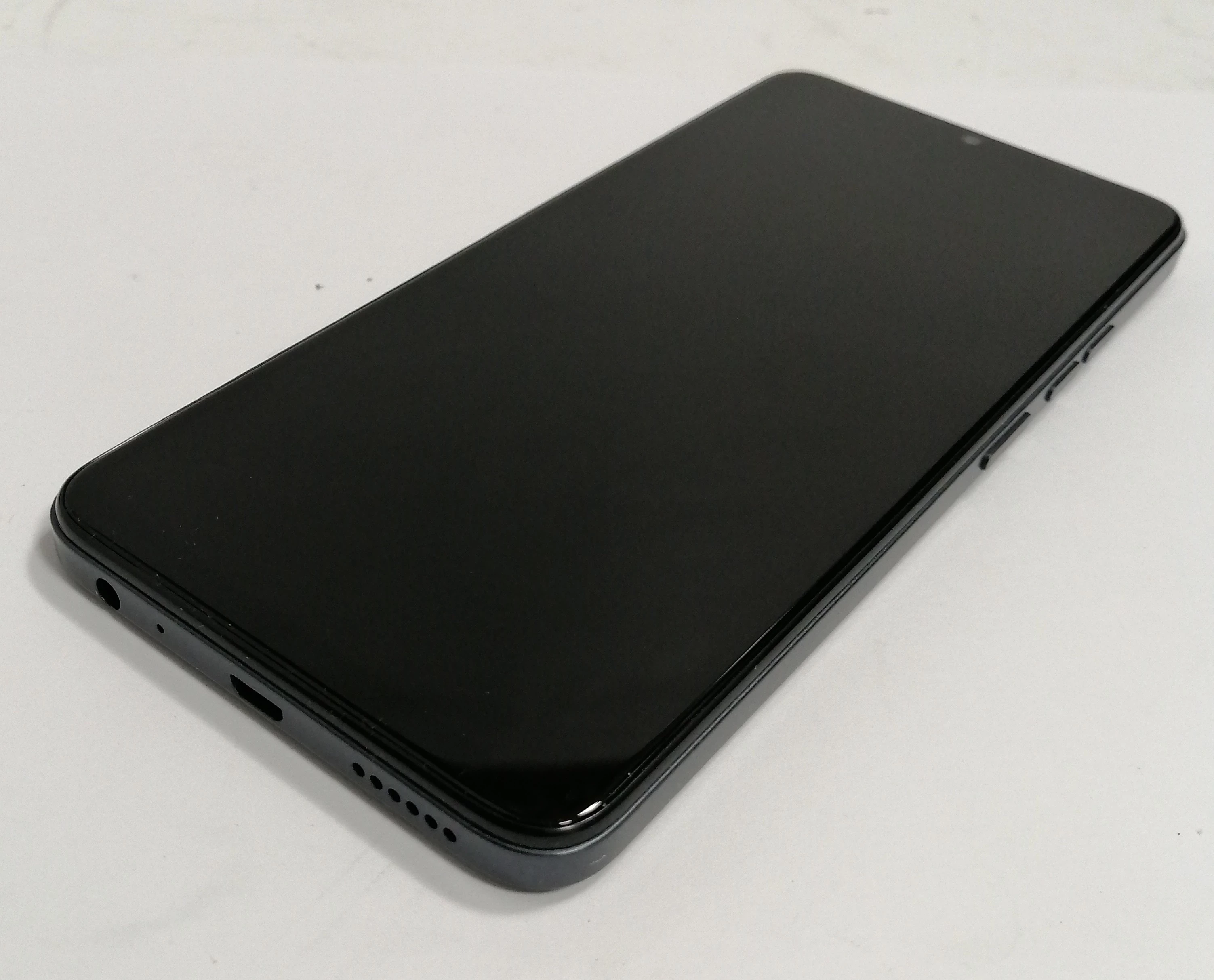 telefon-tecno-pop-7-2gb-64gb-pojemnosc-akumulatora-5000