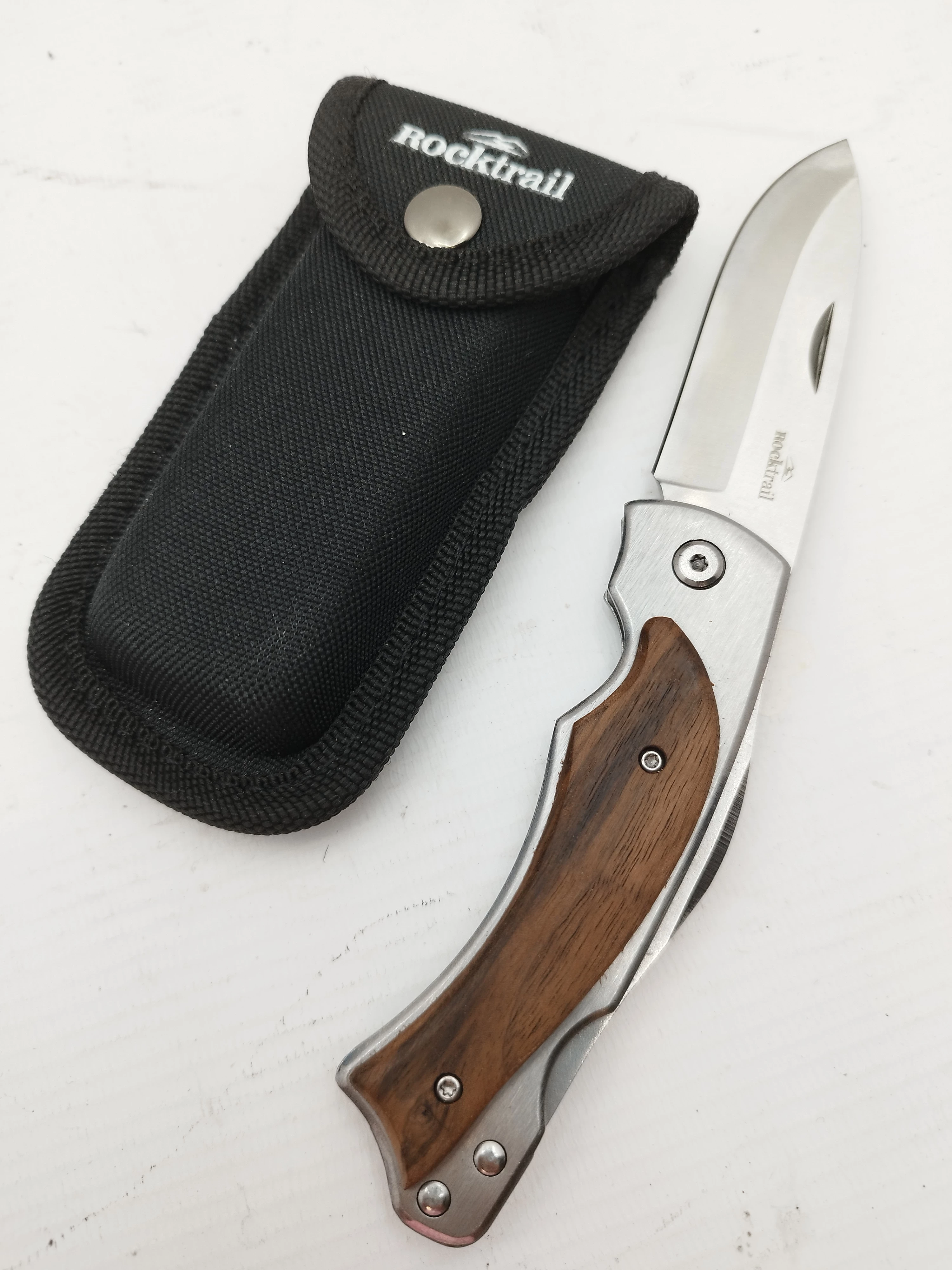 scyzoryk-rocktrail-z-etui-grunwaldzka-12-ostroda