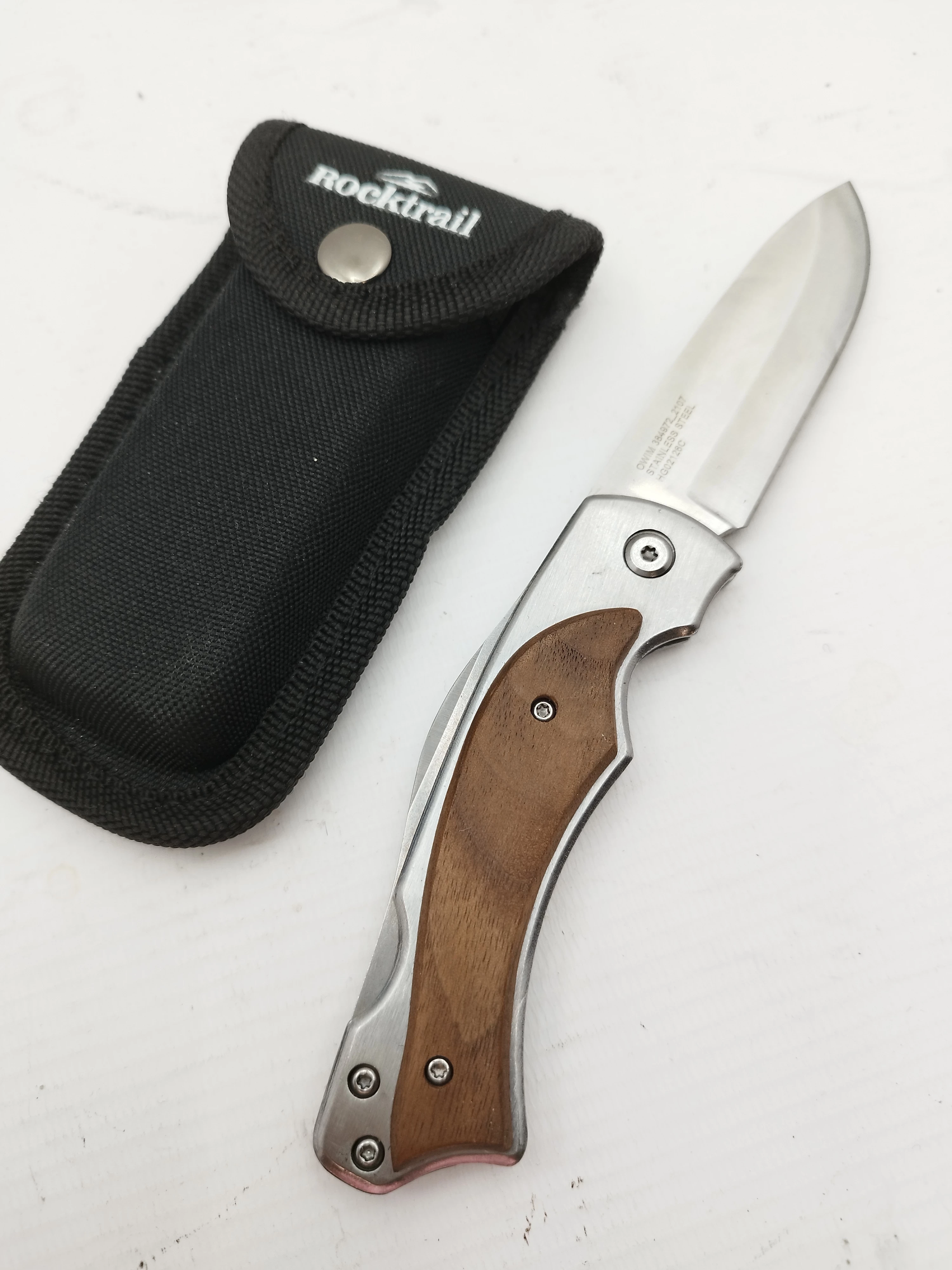 scyzoryk-rocktrail-z-etui-kod-producenta-210313