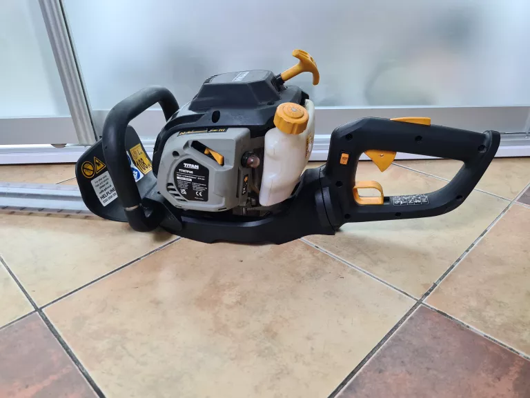 titan-spalinowe-nozyce-do-zywoplotu-tthtp26-ean-gtin-5059340124346