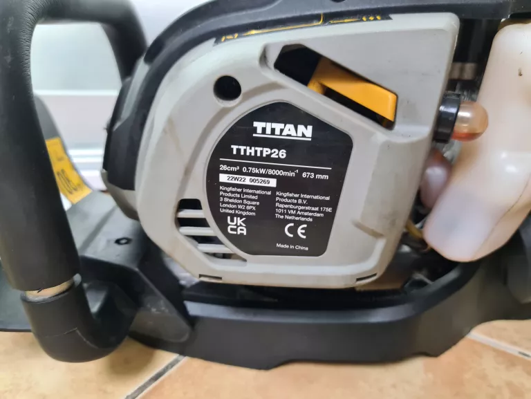 titan-spalinowe-nozyce-do-zywoplotu-tthtp26-kod-producenta-tthtp26