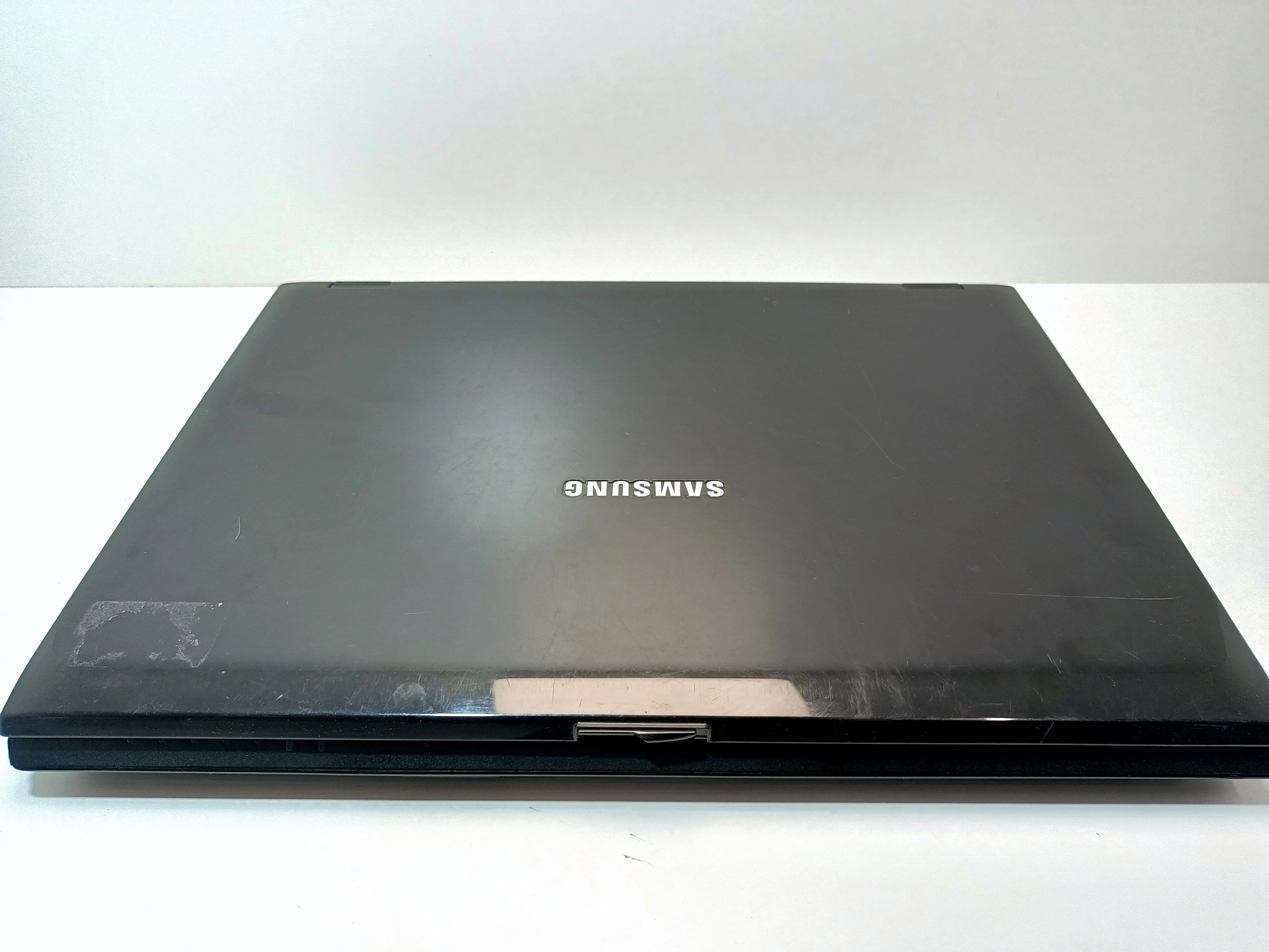 laptop-samsung-r60-plus-seria-procesora-intel-core-2-duo