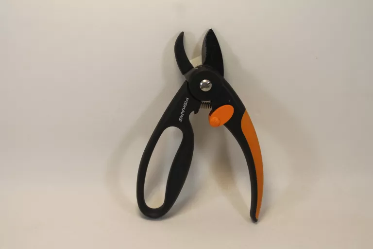 FISKARS SEKATOR NOŻYCOWY FINGERLOOP | Nożyce i sekatory | Loombard.pl