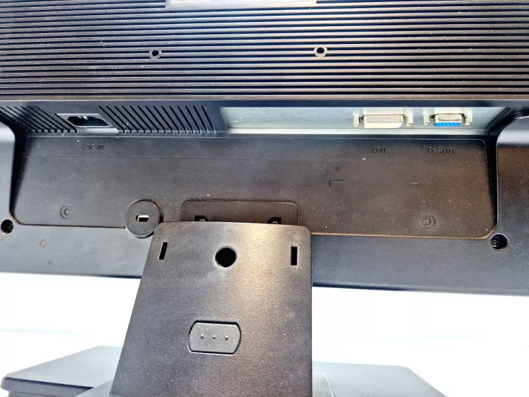 MONITOR IIYAMA PROLITE E2201W/OKABLOWANIE