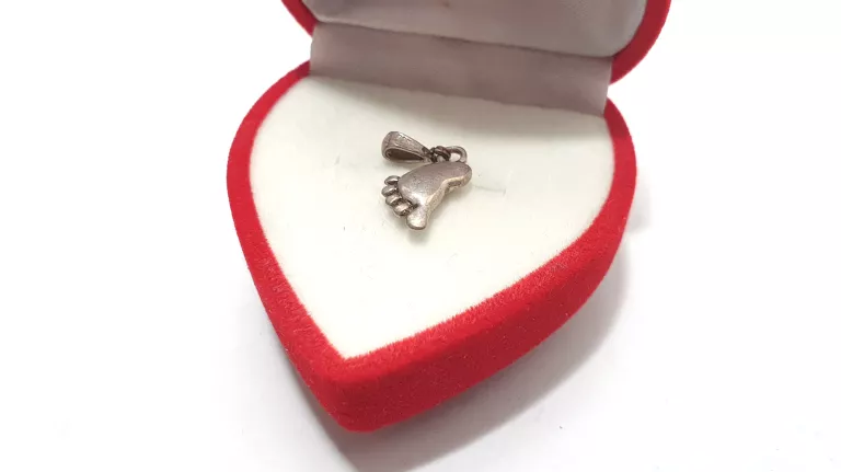 srebrna-zawieszka-stopka-pr925-15g-1x1cm-warszawska-162-lomianki