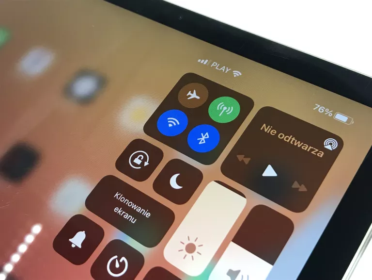 TABLET APPLE IPAD AIR (4. GENERACJI) WI-FI + CELLULAR 64GB+RYSIK