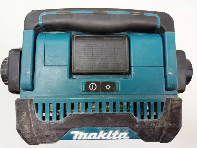 lampa-robocza-makita-dml809-bateria-barwa-swiatla-bialy-neutralny