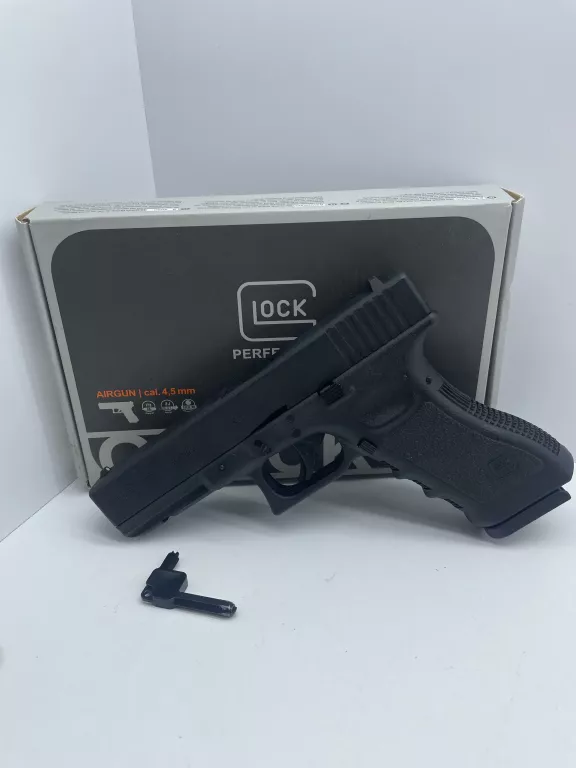 PISTOLET UMAREX GLOCK 17 GAZOWE PUD