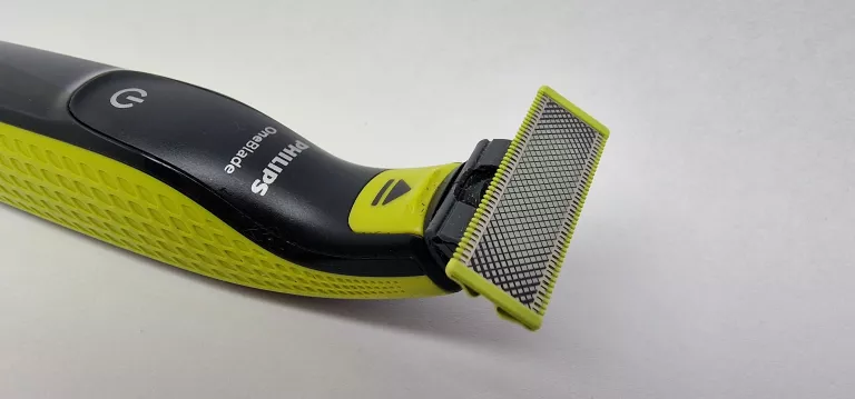 GOLARKA PHILIPS ONEBLADE QP2520