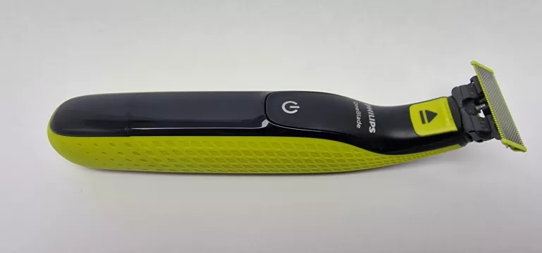 GOLARKA PHILIPS ONEBLADE QP2520