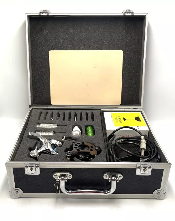 duzy-zestaw-do-tatuazy-czarna-walizka-karmelicka-45a-krakow