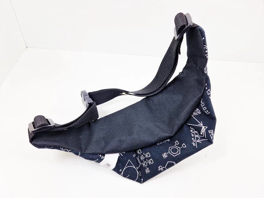 saszetka-nerka-na-maszynie-wzor-dominujacy-inny-wzor