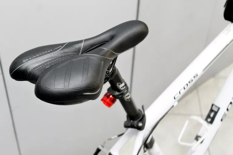 ROWER SPARTACUS CROSS RAMA 19" KOŁA 28"