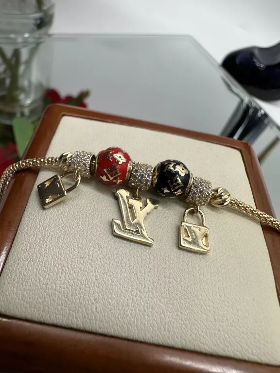 piekna-zlota-bransoletka-louis-vuitton-585-745g-16-19-cm-lv-marka-inna-marka
