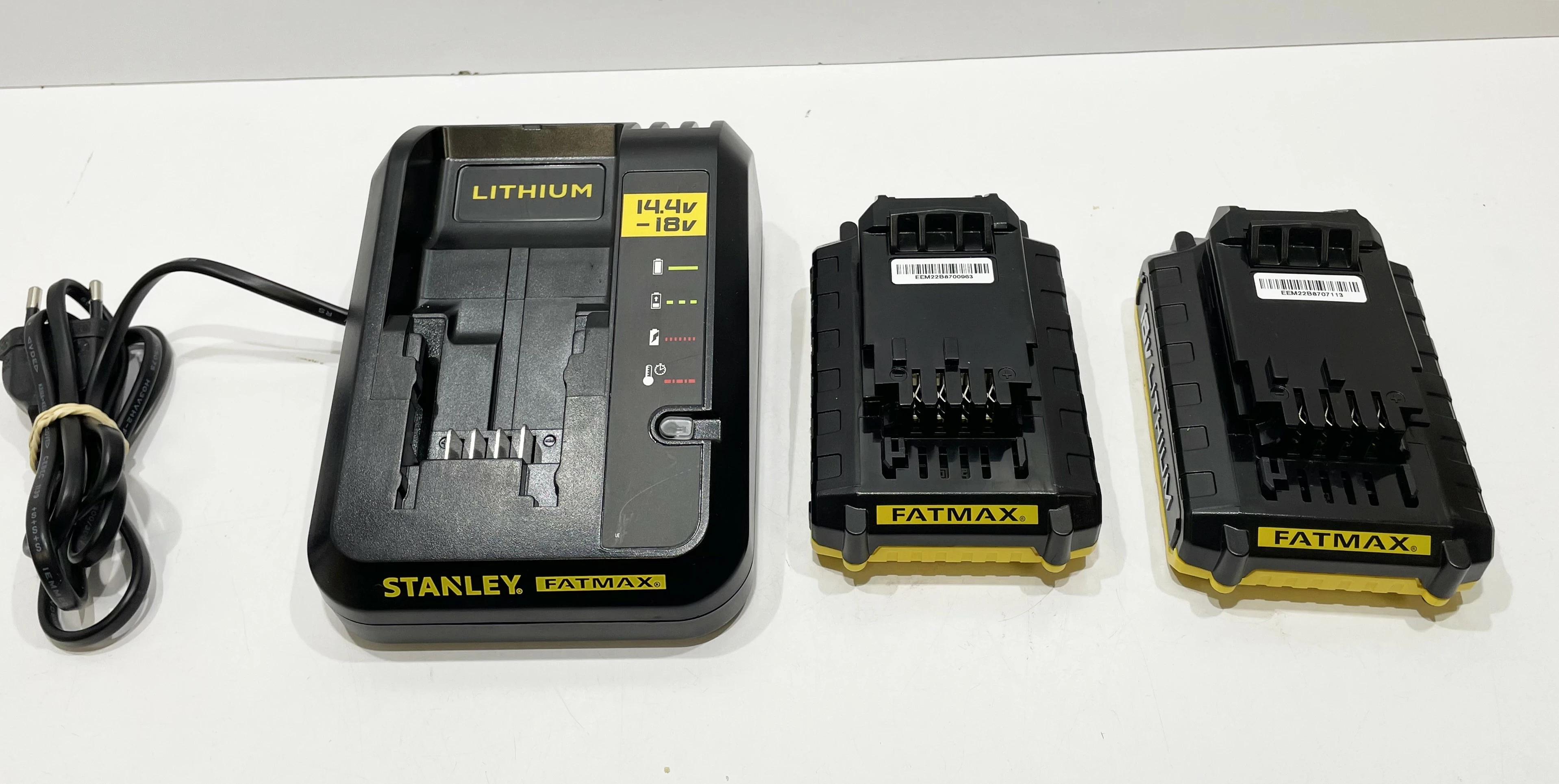 wkretarka-stanley-fmc625d2-komplet-walizka-paragon-rodzaj-silnika-silnik-szczotkowy