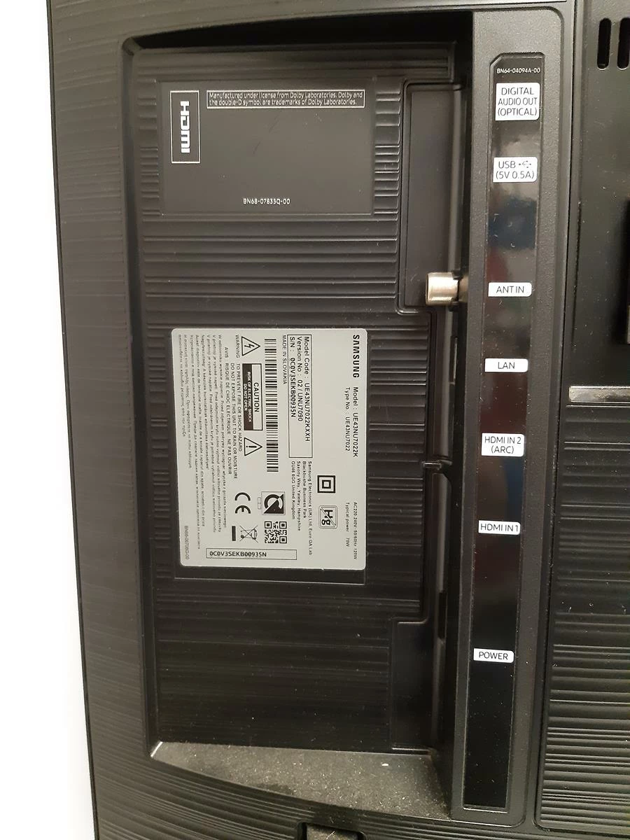 telewizor-samsung-ue43nu7022k-pilot-typ-telewizora-led