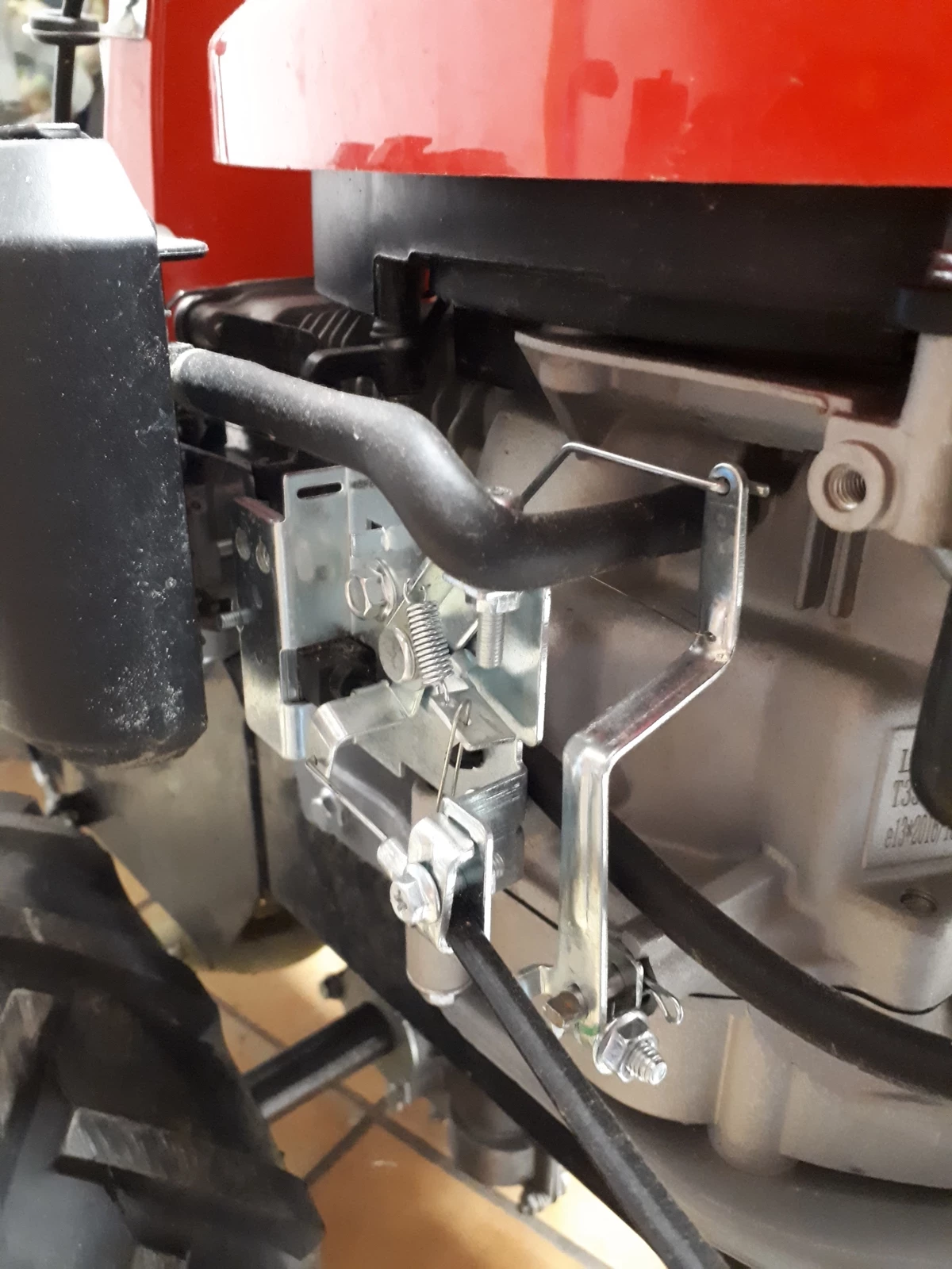 kosiarka-listwowa-hecht-587-product-id-998c0caf-acff-42d0-b3c4-85ad02ceb473