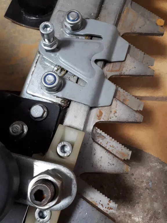 kosiarka-listwowa-hecht-587-dworcowa-2-leszno-pr