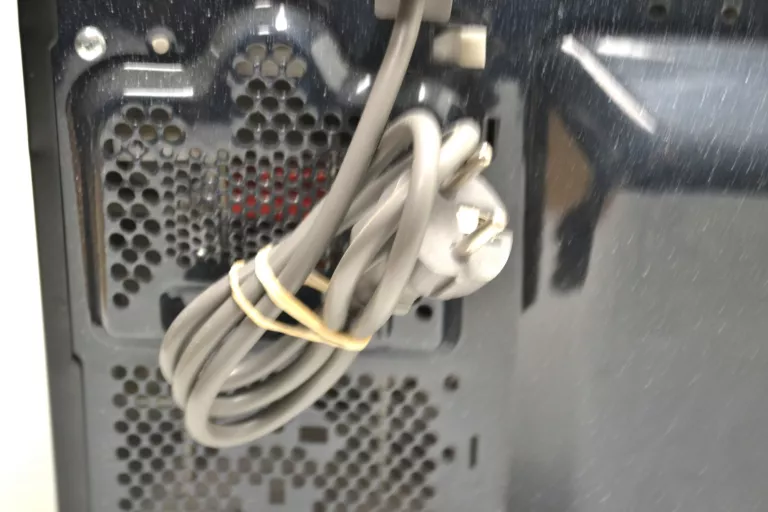 KUCHENKA MIKROFALOWA SAMSUNG ME83X OPIS
