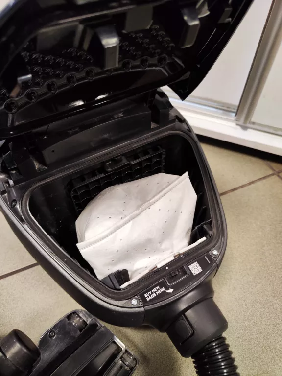 odkurzacz-electrolux-silence-pd82-alrg-moc-500