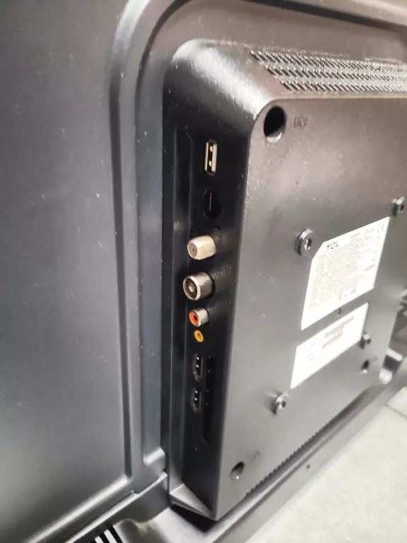 telewizor-led-tcl-32dd429-32-pudelko-pilot-przekatna-ekranu-cale-32