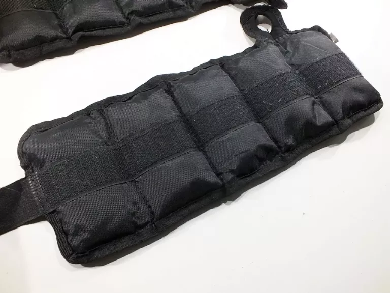 OBCIAZNIKI NA RECE 1,5KG