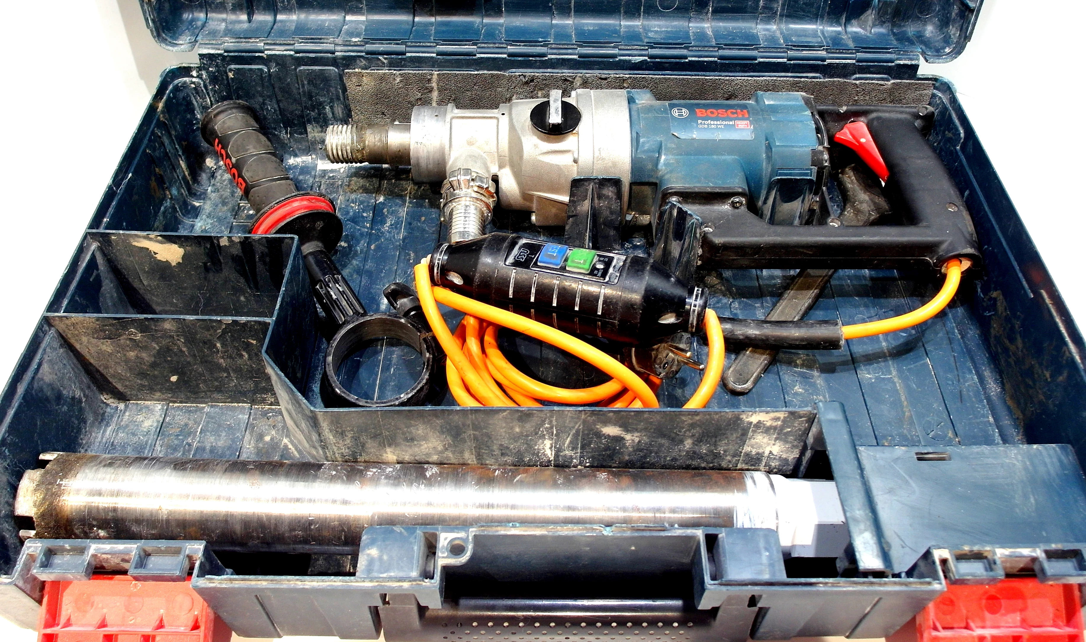 wiertnica-diamentowa-bosch-gdb-180-we-stan-uzywany