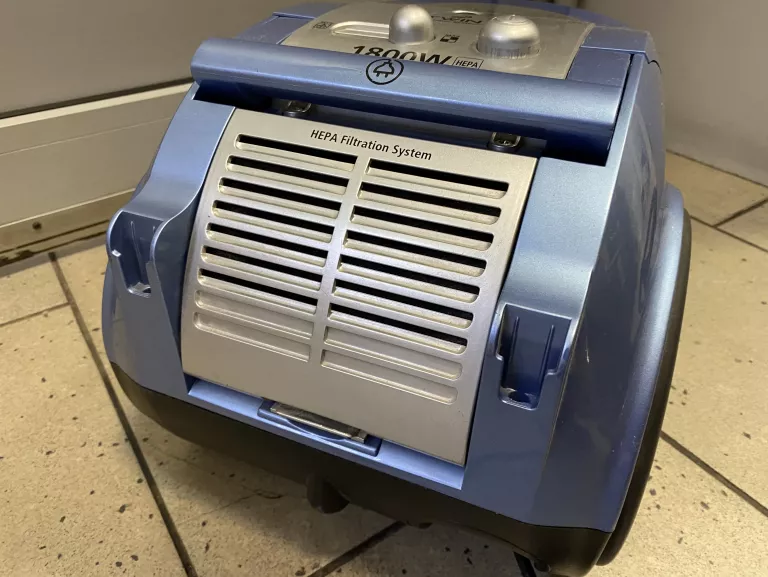 odkurzacz-bezworkowy-samsung-sc6561-1800w-kolor-dominujacy-niebieski