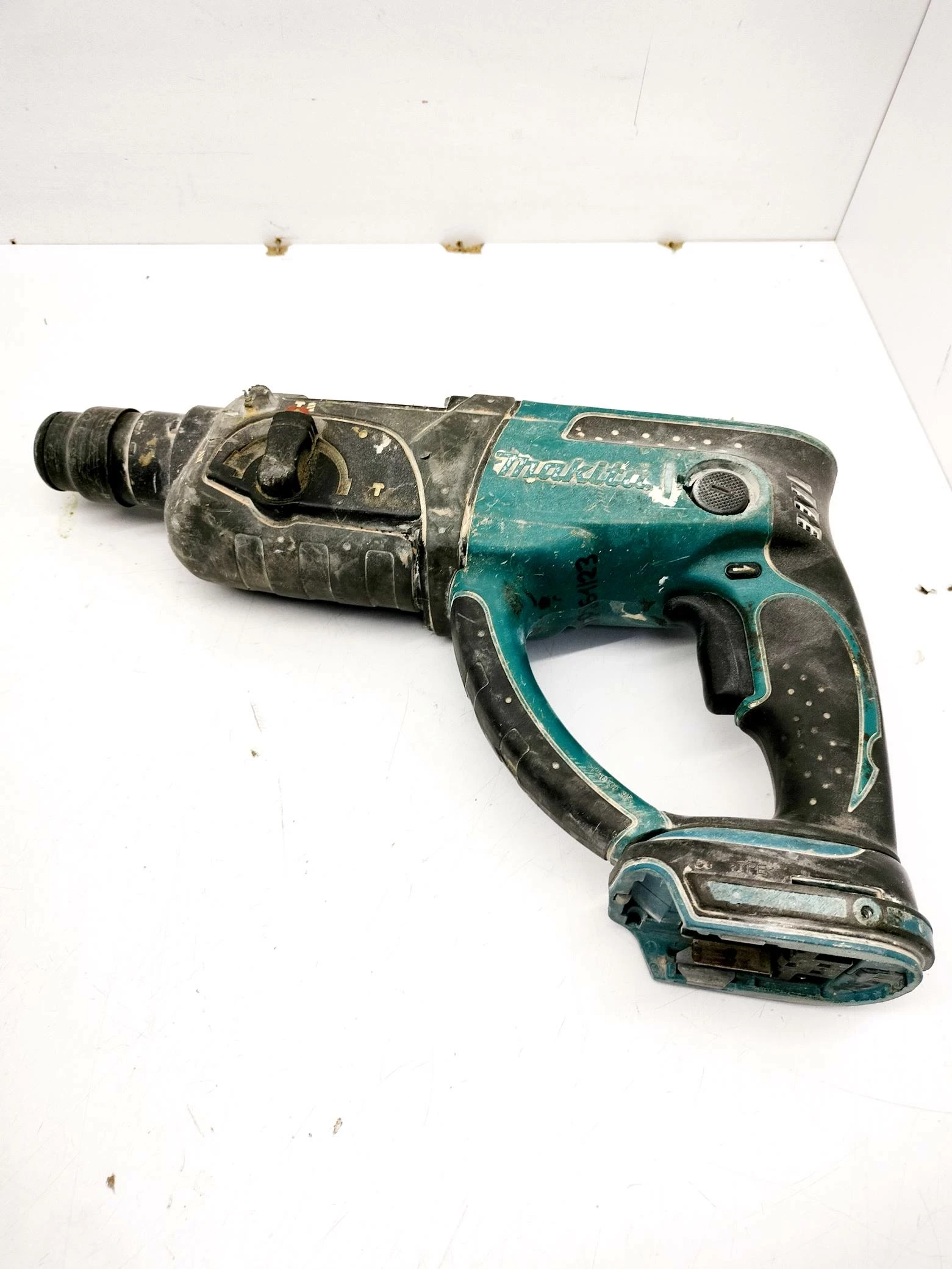 mlotowiertarka-makita-dhr202-stan-uzywany