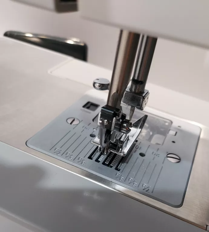 maszyna-do-szycia-singer-heavy-duty-4411-product-id-b9382a55-ef2d-400d-bb01-89e5f94df83c