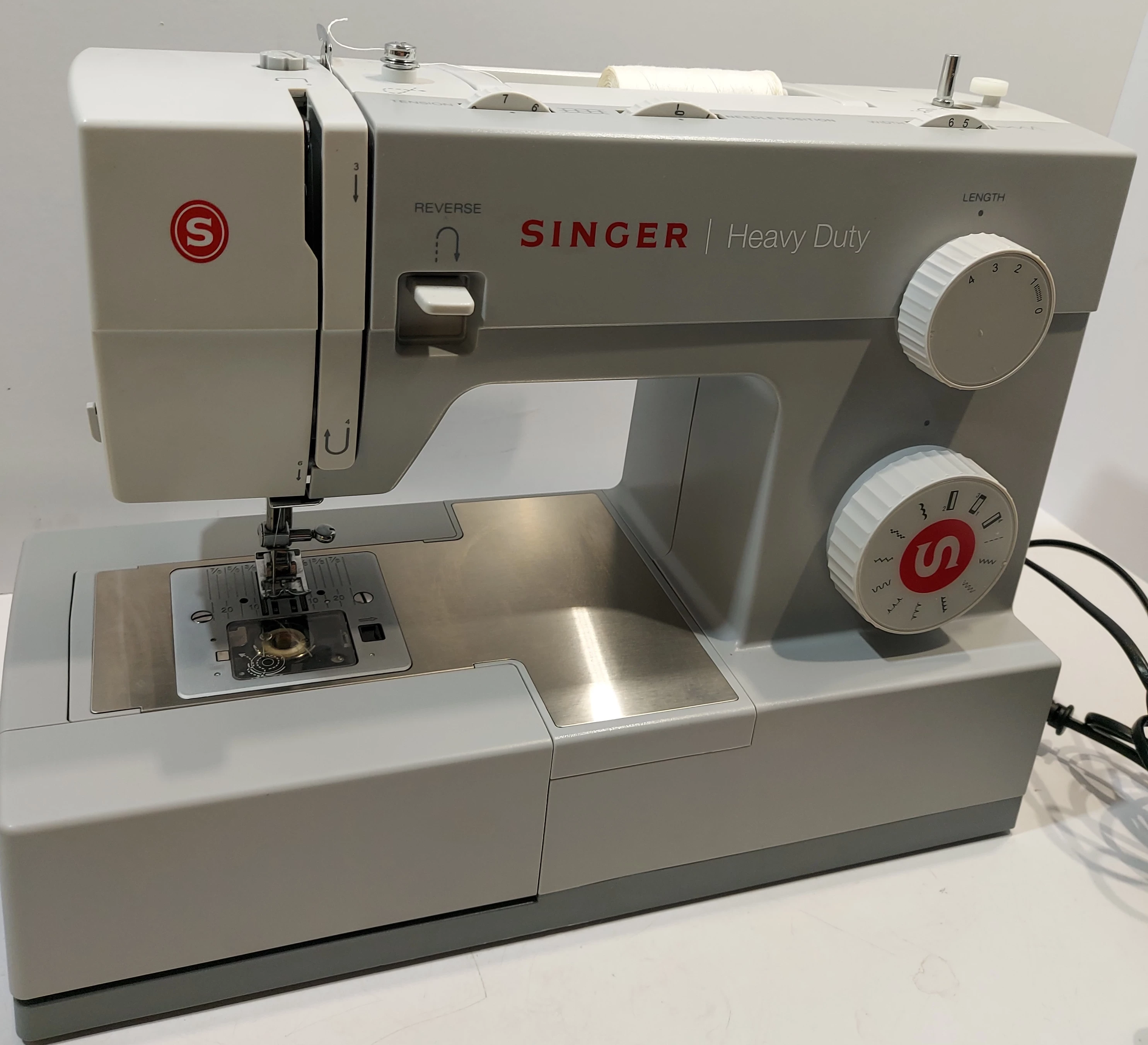 maszyna-do-szycia-singer-heavy-duty-4411-stan-uzywany