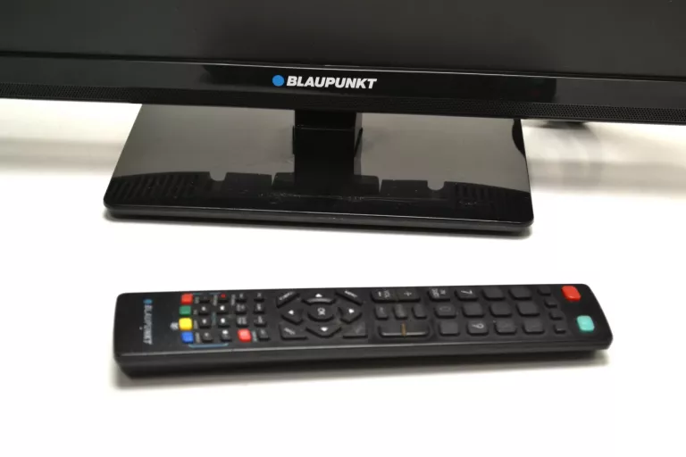 TV BLAUPUNKT BLA-236/207 + PILOT, PUDEŁKO