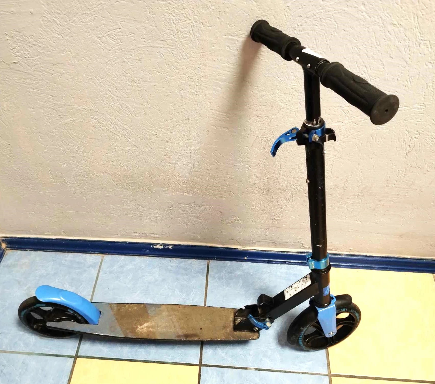 crivit-hulajnoga-big-wheel-z-rama-aluminiowa-bohaterow-warszawy-61-mysliborz