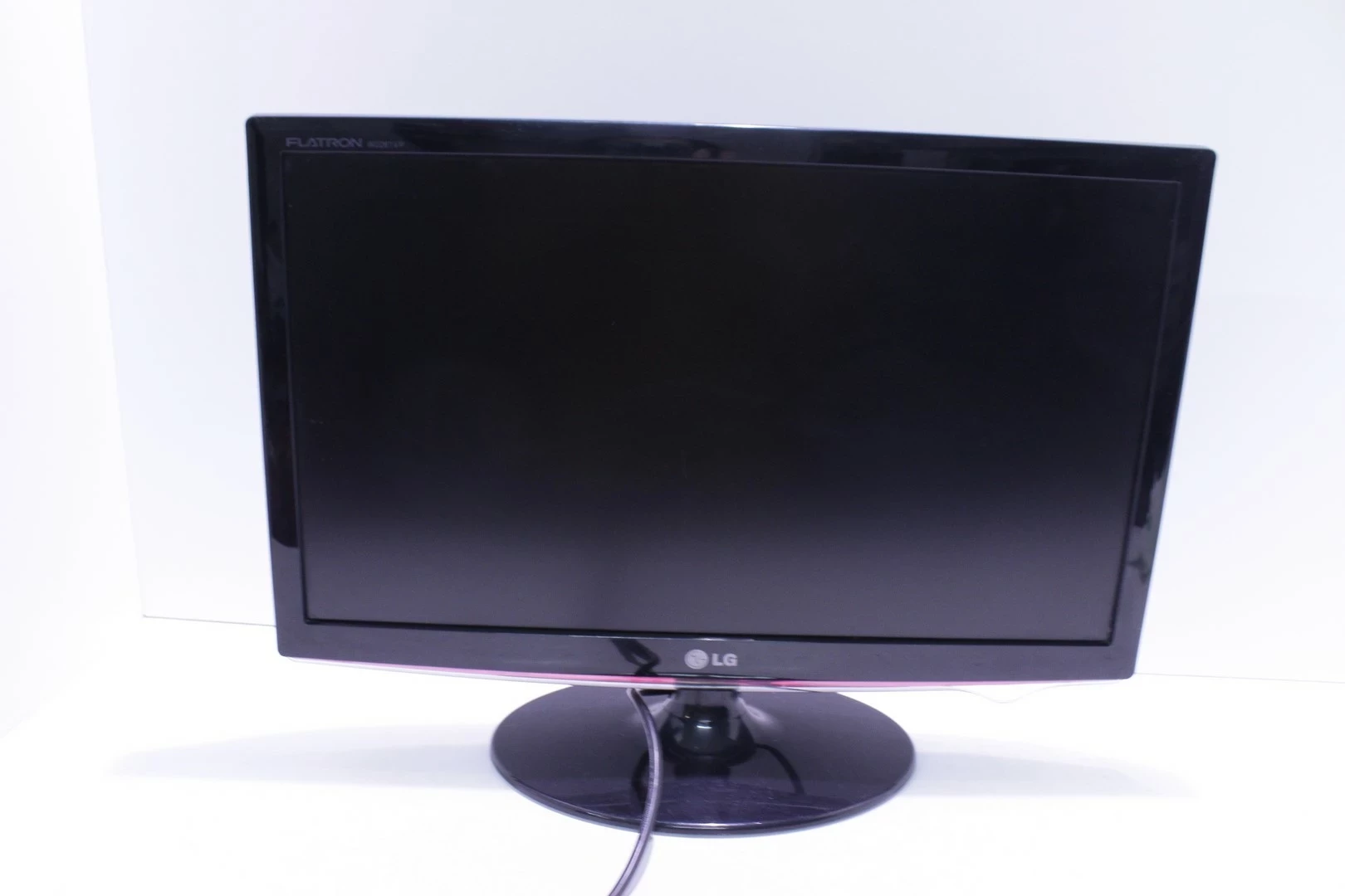 monitor-lg-w2261vp-at-opis-stan-uzywany