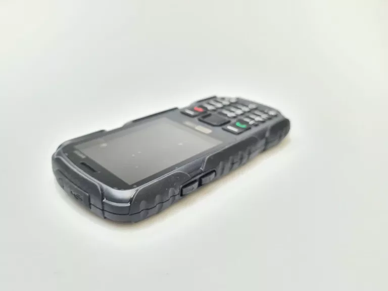 TELEFON MAXCOM STRONG MM920 ZESTAW!