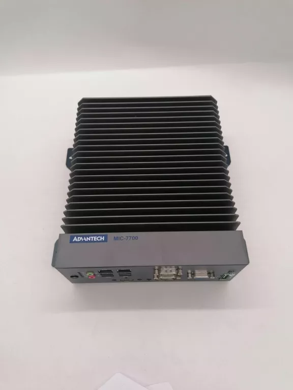 KOMPAKTOWY SYSTEM BEZWENTYLATOROWY ADVANTECH MIC-7700 INTEL CORE I 6/7