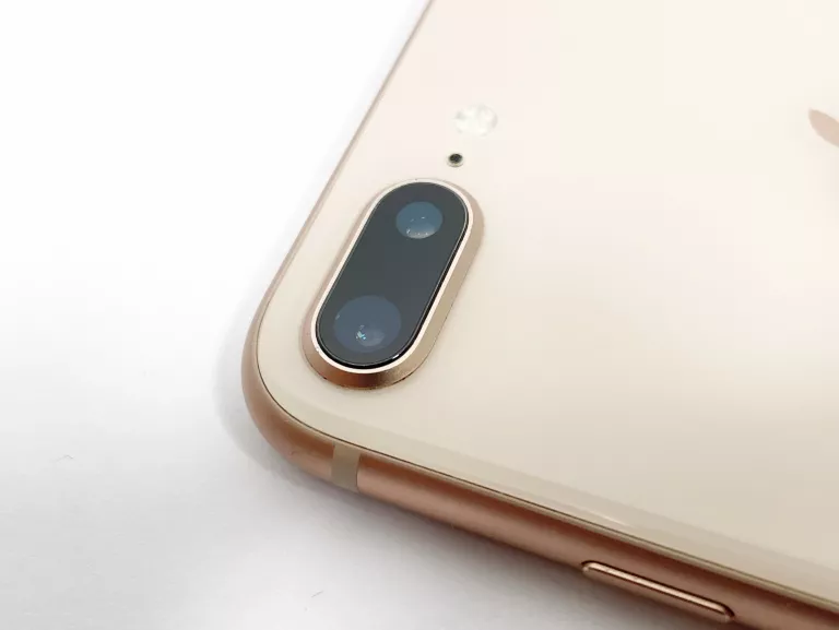 telefon-apple-iphone-8-plus-64-gb-mega-okazja-pojemnosc-akumulatora-2675