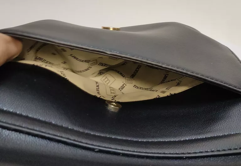 torebka-monnari-material-dominujacy-skora-ekologiczna